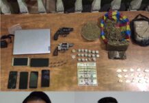 Drogas y armas de fuego fueron incautados en un operativo en Cañar