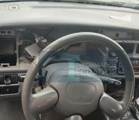 Roban accesorios de tres vehículos