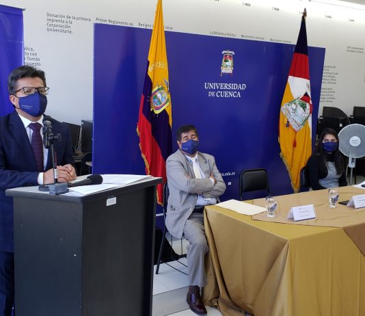 U. de Cuenca evitó despido masivo de profesores